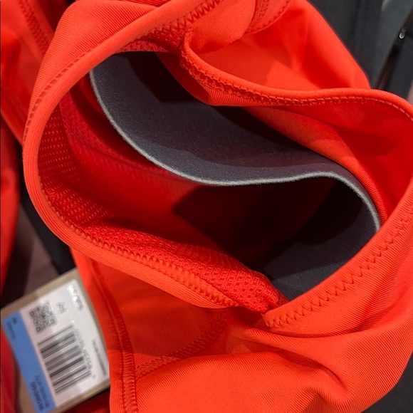 Nike Swoosh Women's Dri-fit Padded Sports Bra - Picture 9 of 9